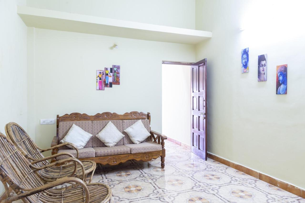 Homestay シオリム エクステリア 写真